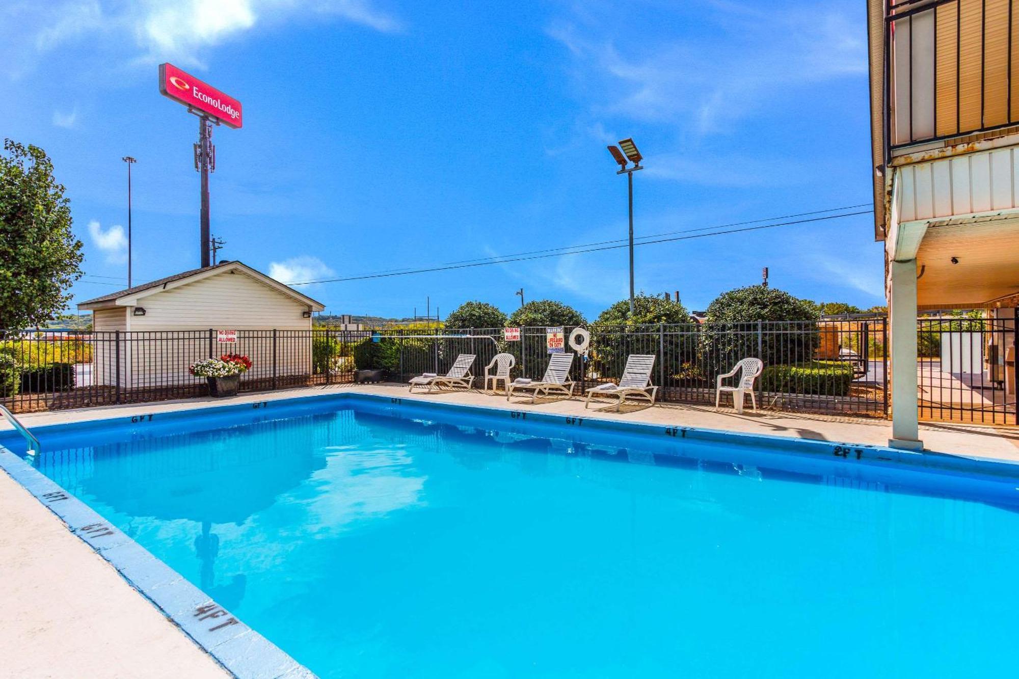 Econo Lodge Lebanon Exterior photo