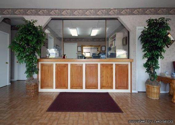 Econo Lodge Lebanon Interior photo