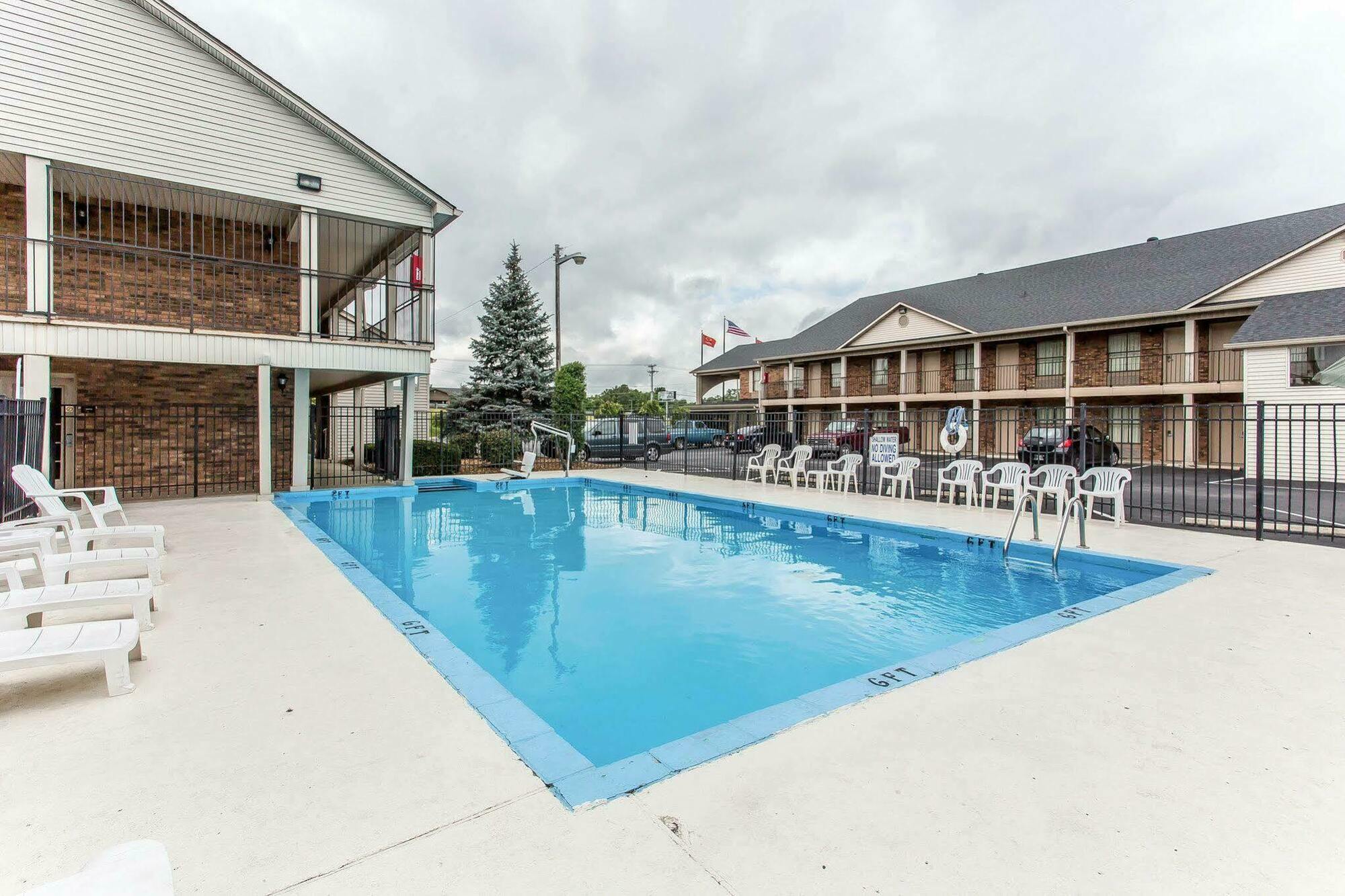 Econo Lodge Lebanon Exterior photo